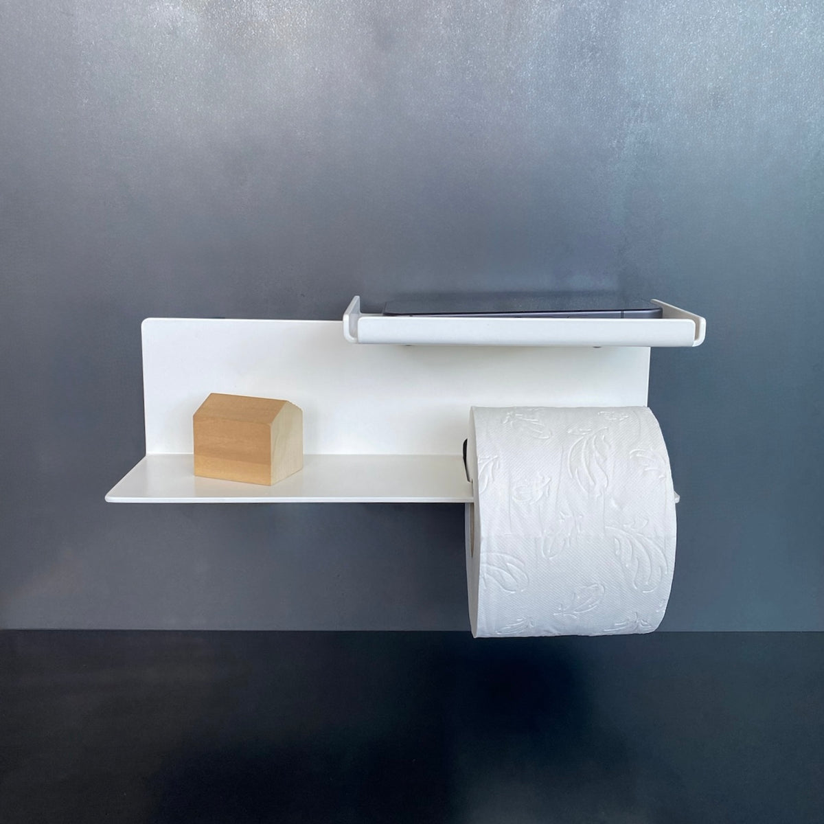Roll & Scroll – WC-Papierhalter mit Ablage, Rolle rechts