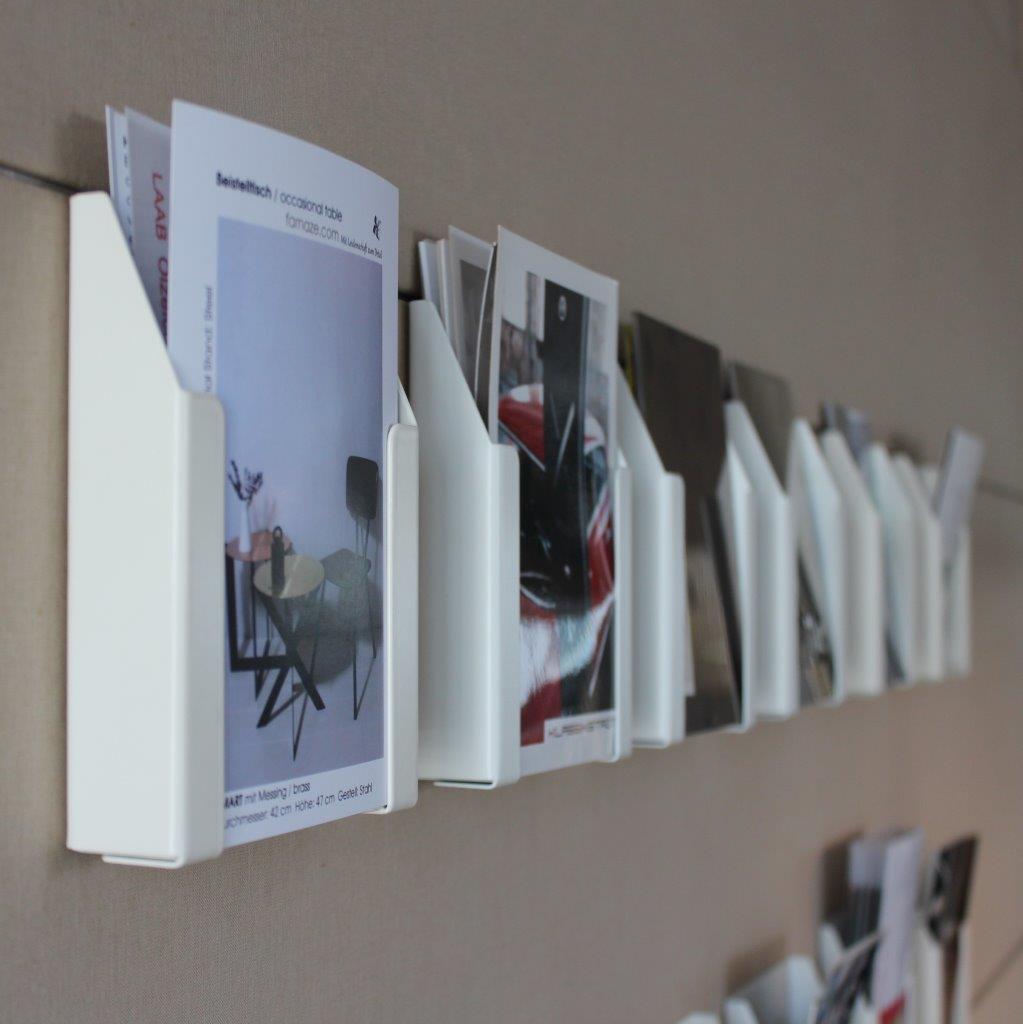 Postkartenhalter